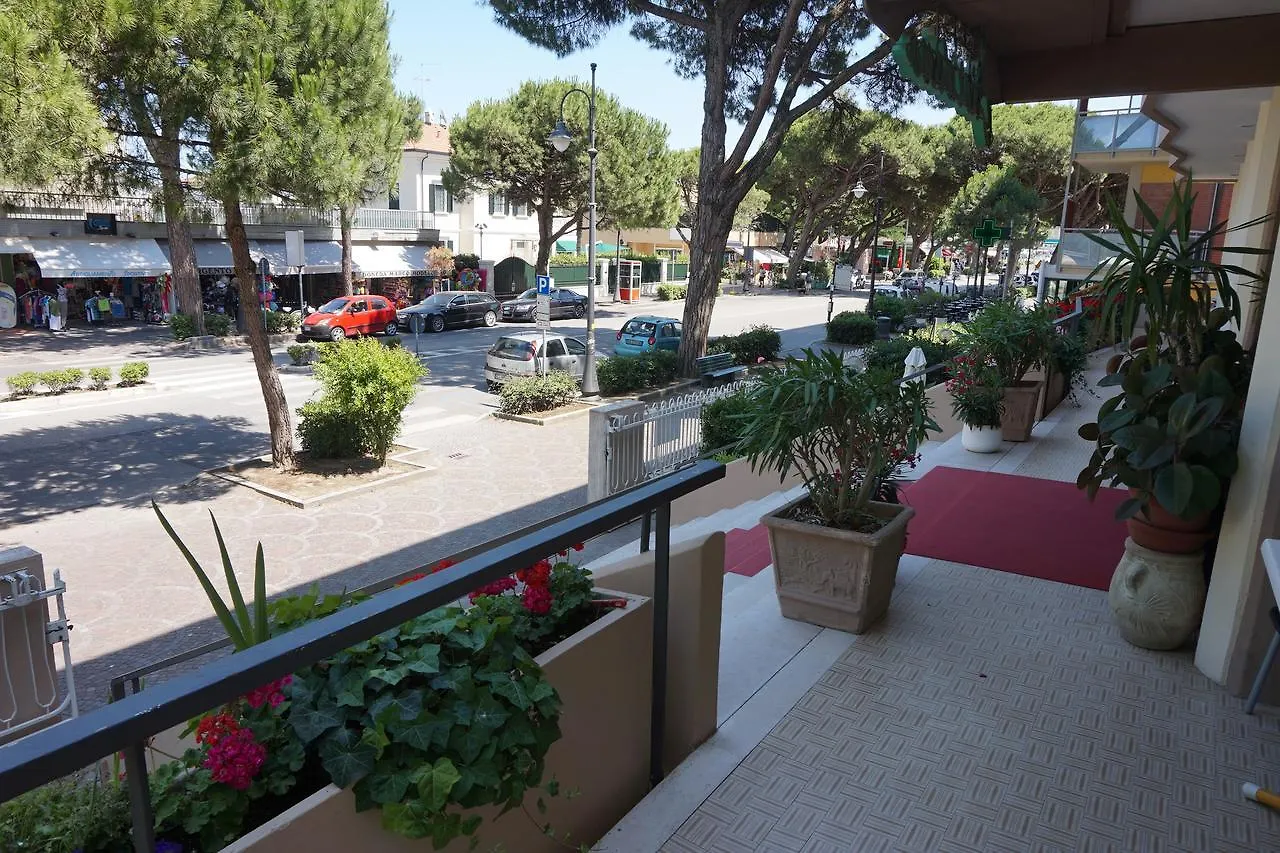 Hotel Giardino Cesenatico 3*,