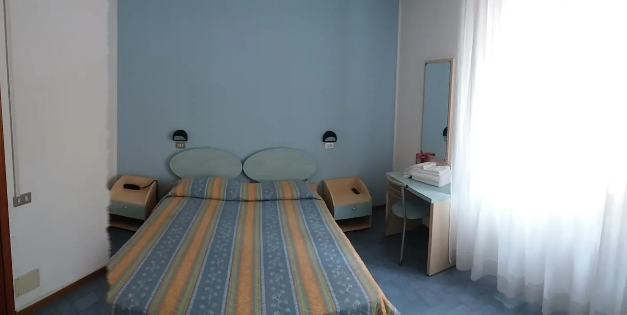 Hotel Giardino チェゼナーティコ