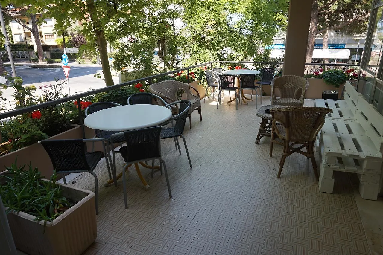 Hotel Giardino チェゼナーティコ
